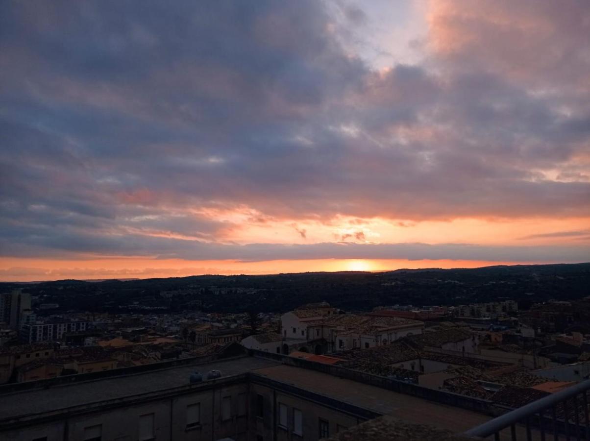 Trigona Garden Suite Noto Kültér fotó